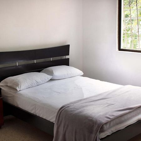 Apartamentos Limonar Cali Bagian luar foto