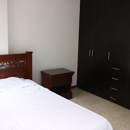 Apartamentos Limonar Cali Bagian luar foto